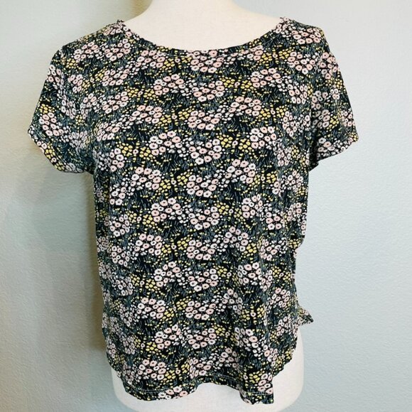 H&M Black Floral Print Boxy Casual Scoop Neck Tee Tshirt | Medium - Picture 1 of 5